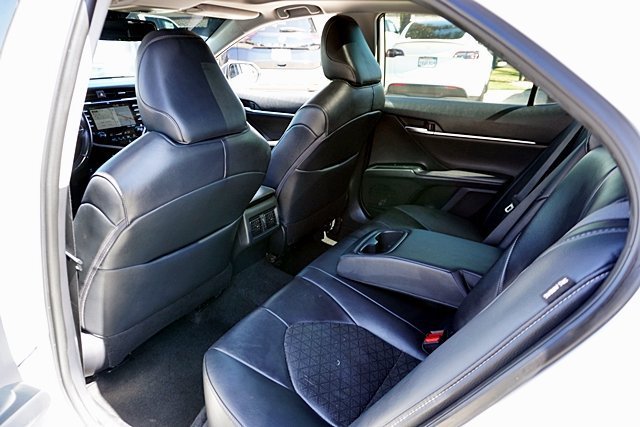 Used 2019 Beige Toyota XSE V6 image 26