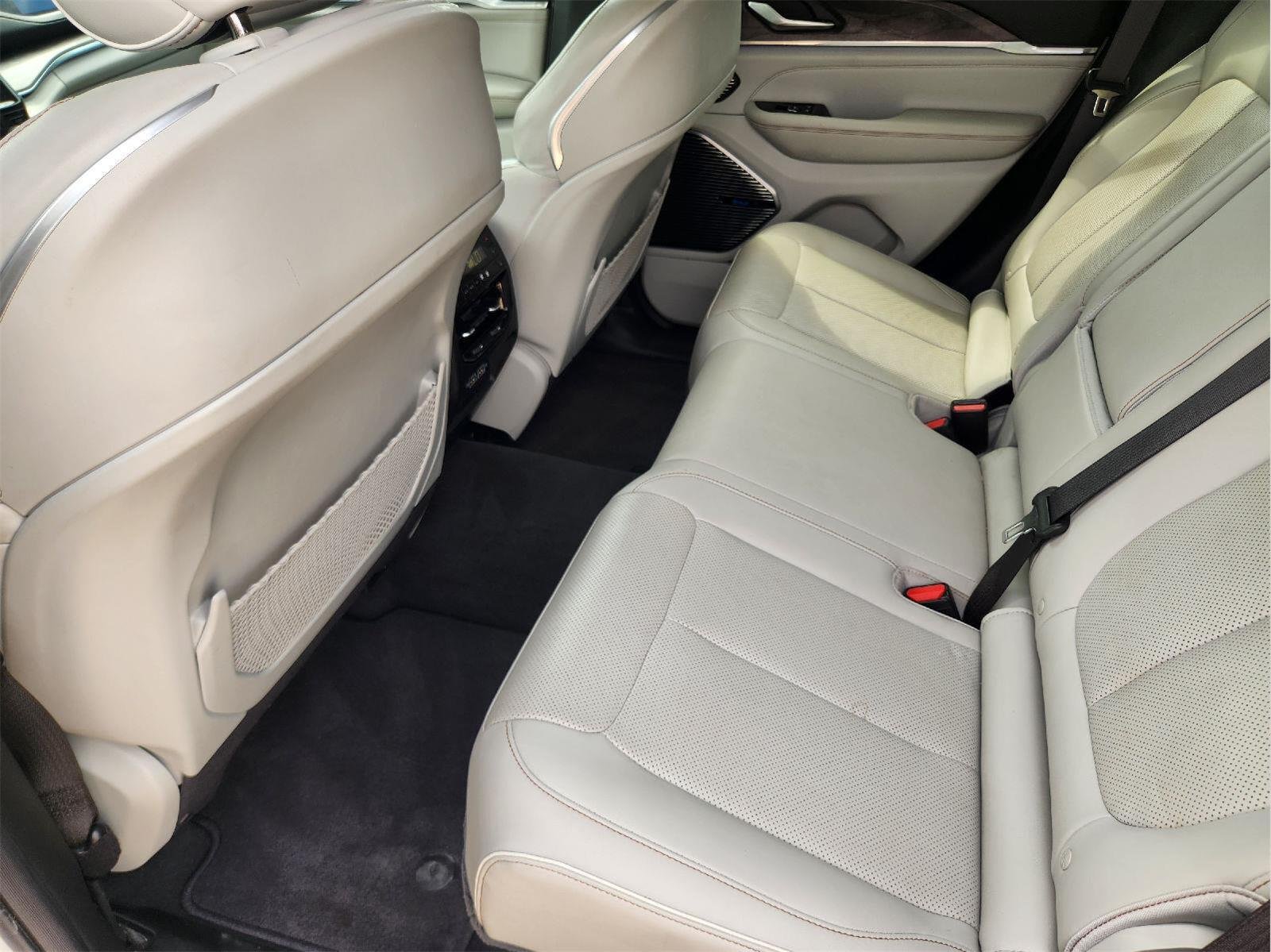 Used 2022 Bright White Clearcoat Jeep Overland image 30