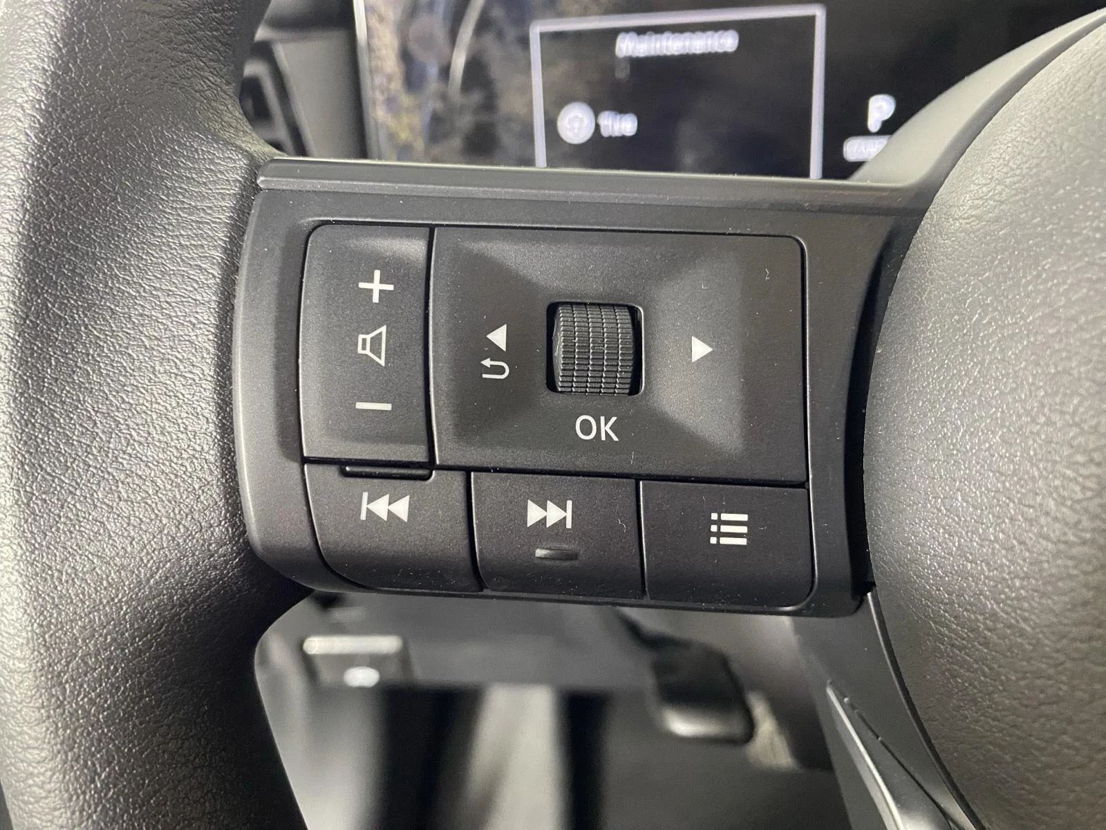 Used 2025 Gun Metallic Nissan SV image 14
