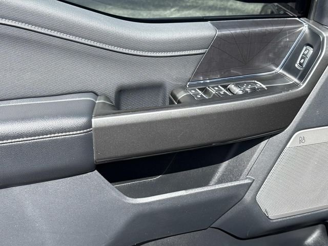 Used 2022 Black Metallic Ford XLT image 19