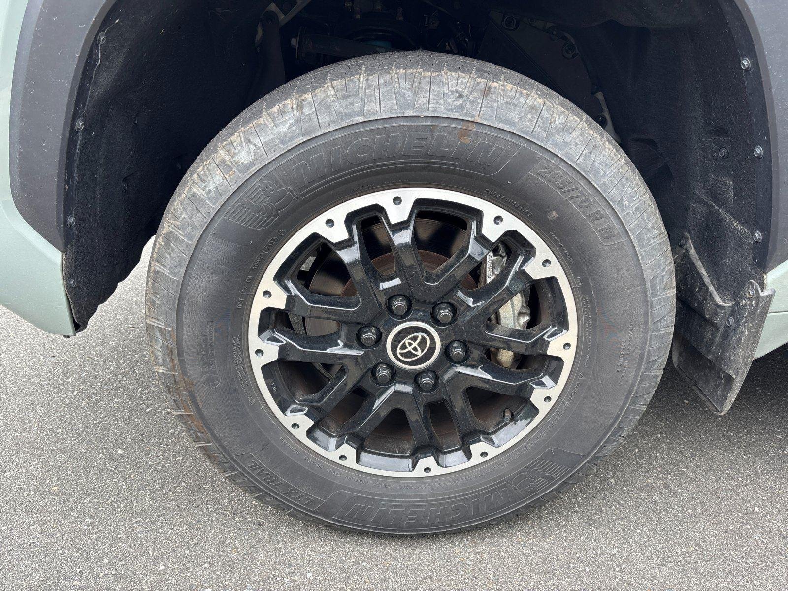 Used 2022 Lunar Rock Toyota SR5 image 10
