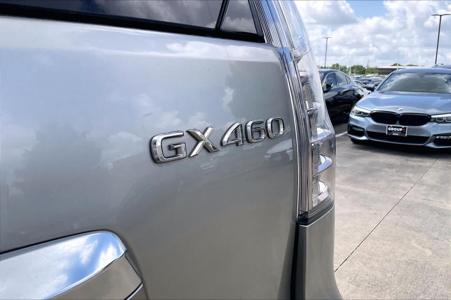 Used 2021 Atomic Silver Lexus Luxury image 28