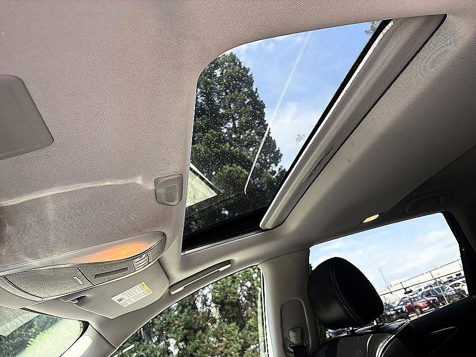 Used 2020 Hermosa Blue INFINITI PURE image 19