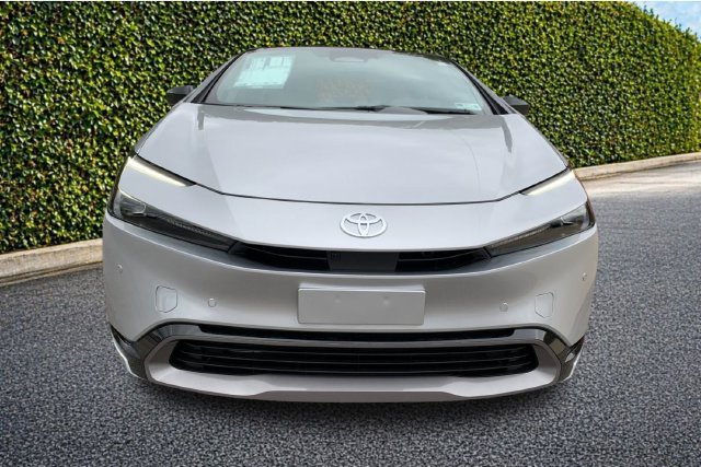 New 2027 Cutting Edge Toyota Limited AWD image 9