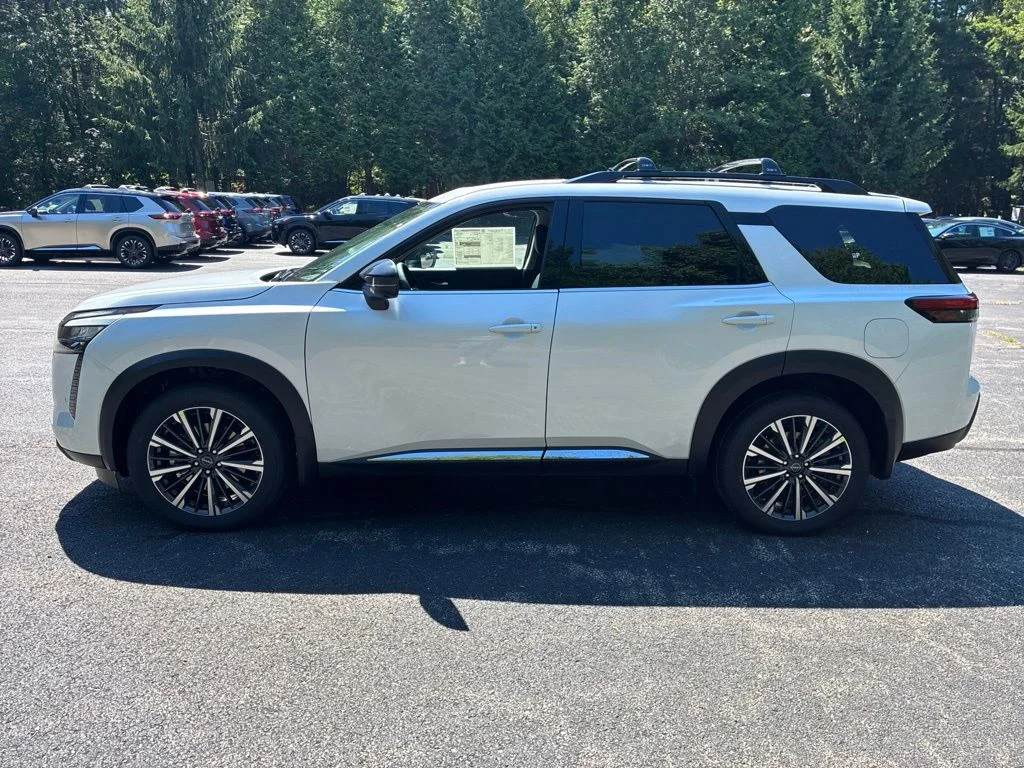 New 2026 Everest White Pearl TriCoat Nissan Platinum image 4