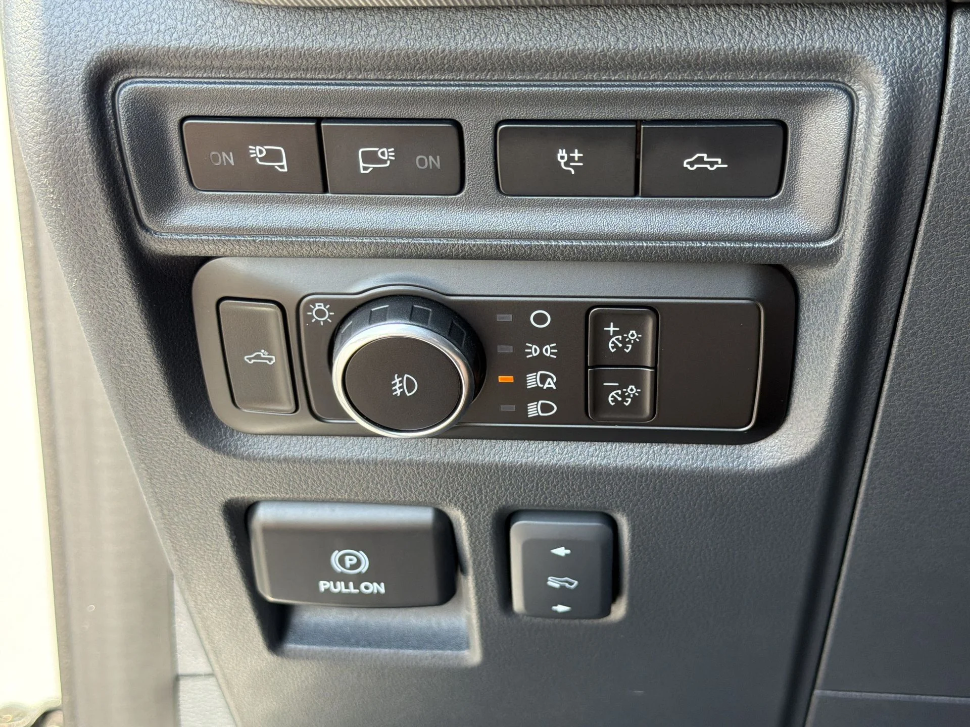 Certified Used 2024 Avalanche Ford Raptor image 16