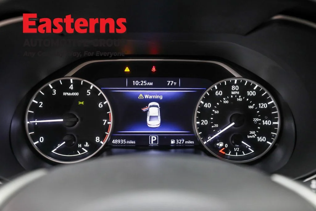 Used 2018 Silver Nissan 3.5 S image 18