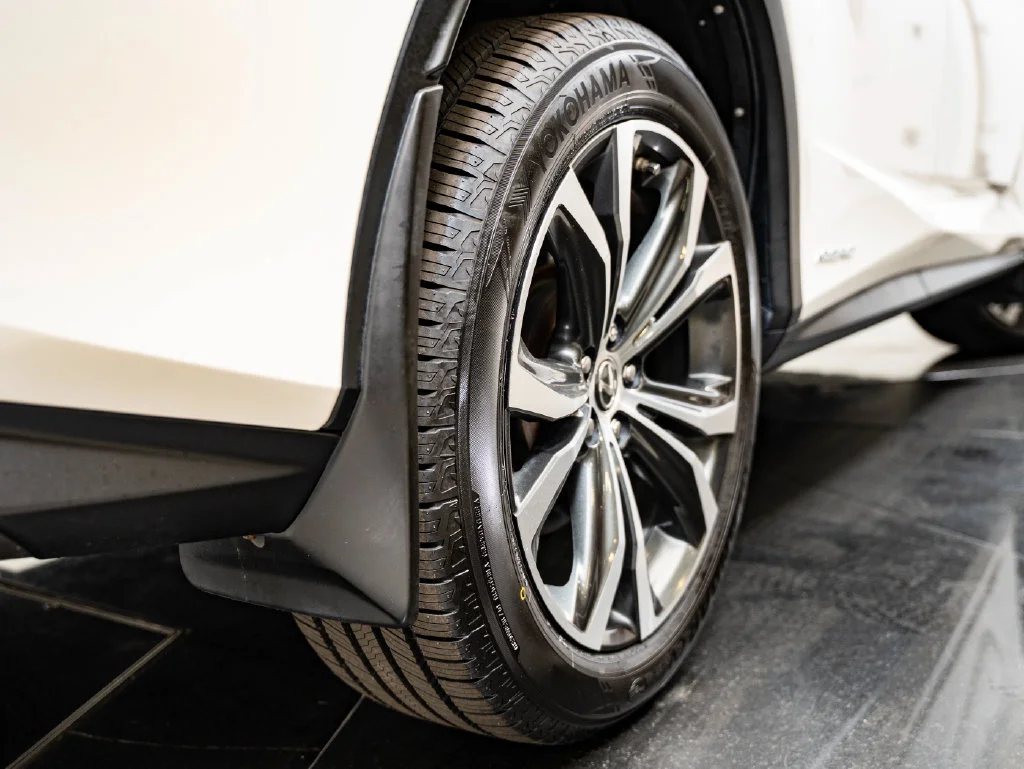 Used 2019 Eminent White Pearl Lexus 450h Premium image 50