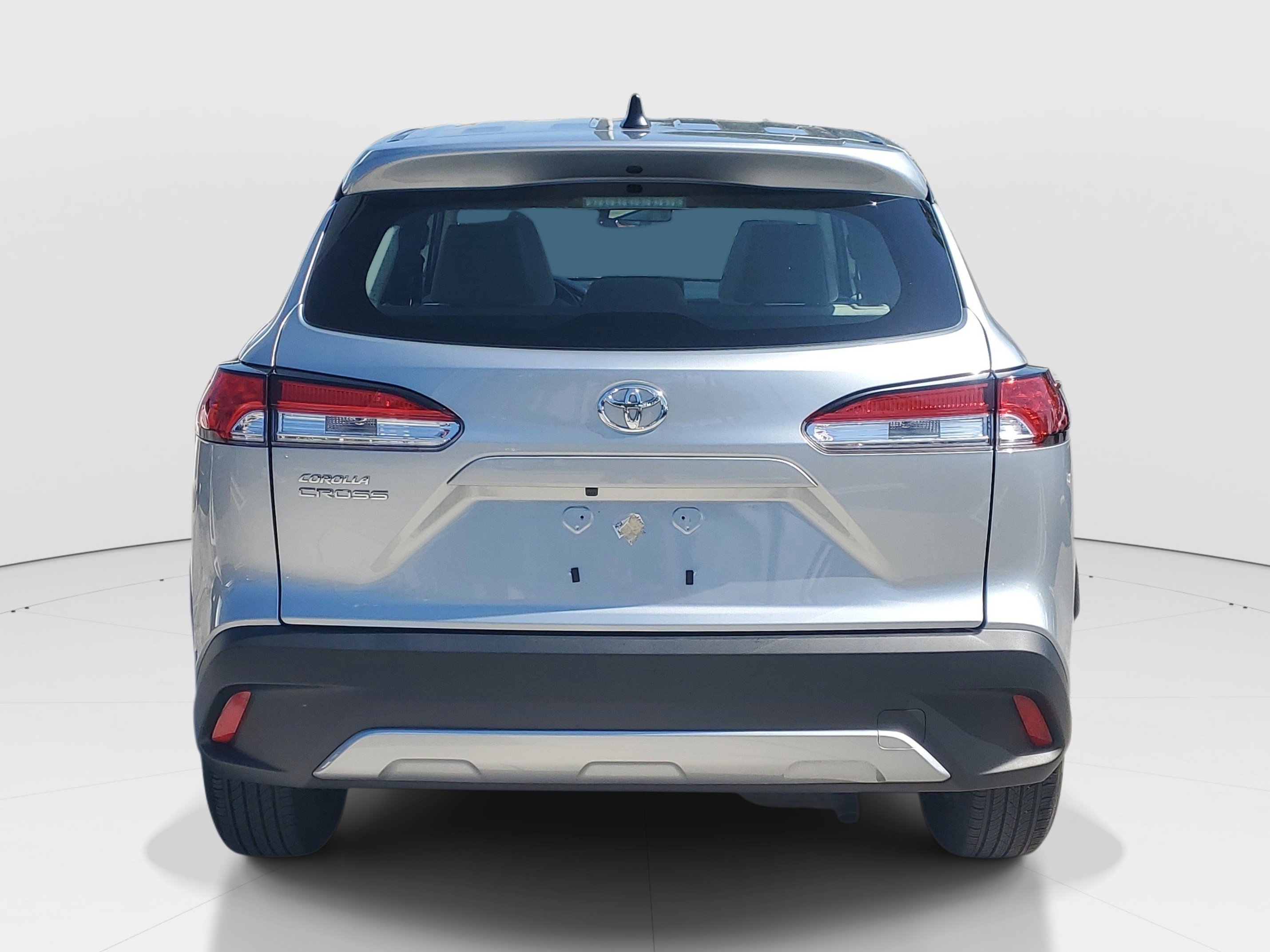 Certified Used 2024 Silver Toyota L image 4