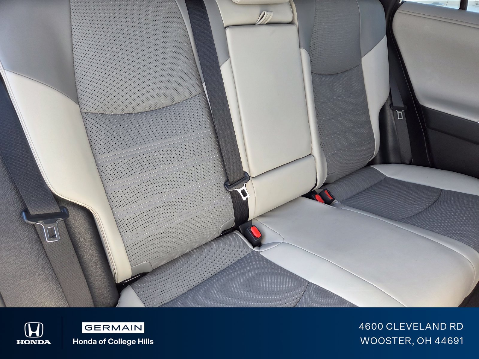 Used 2023 Pearl Toyota Limited image 21