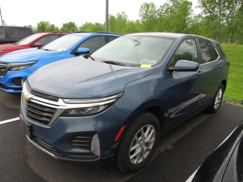 Used 2024 Lakeshore Blue Chevrolet LT image 7