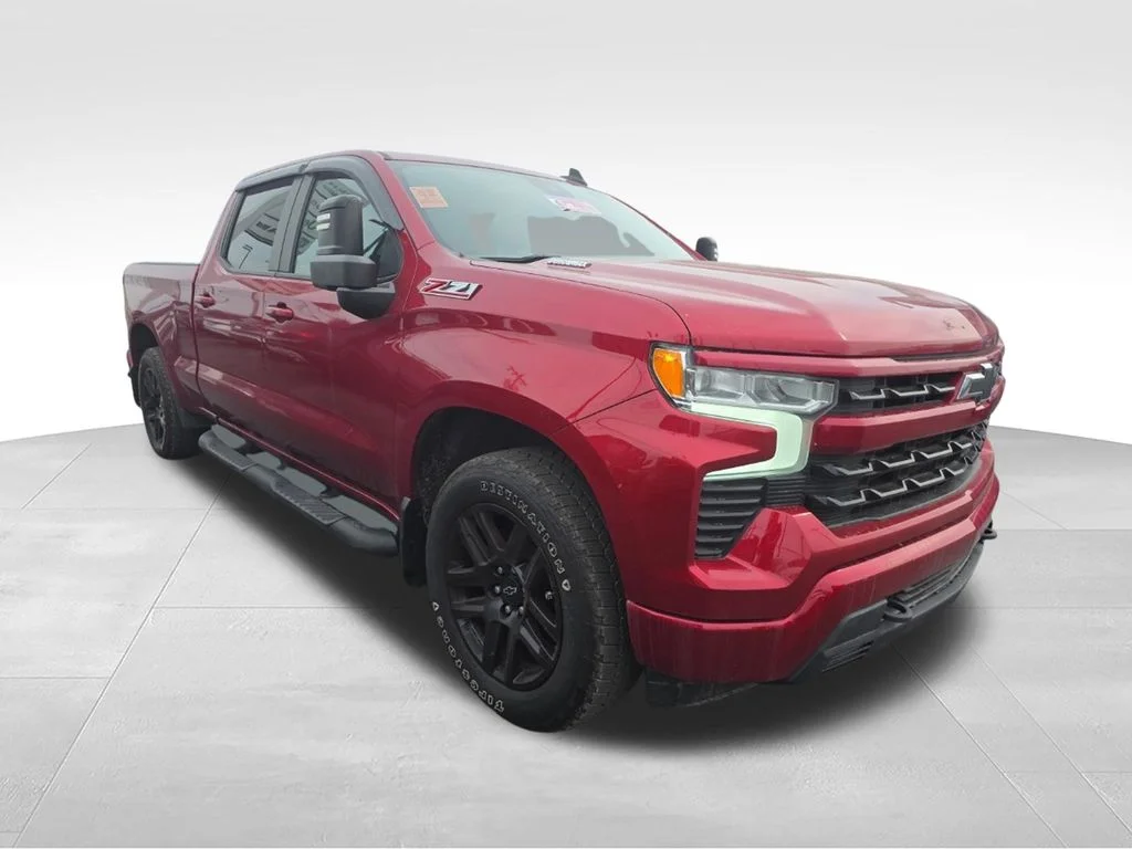Used 2023 Red Chevrolet RST image 9