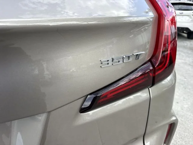 2024 Cadillac XT4 Luxury - Photo 25