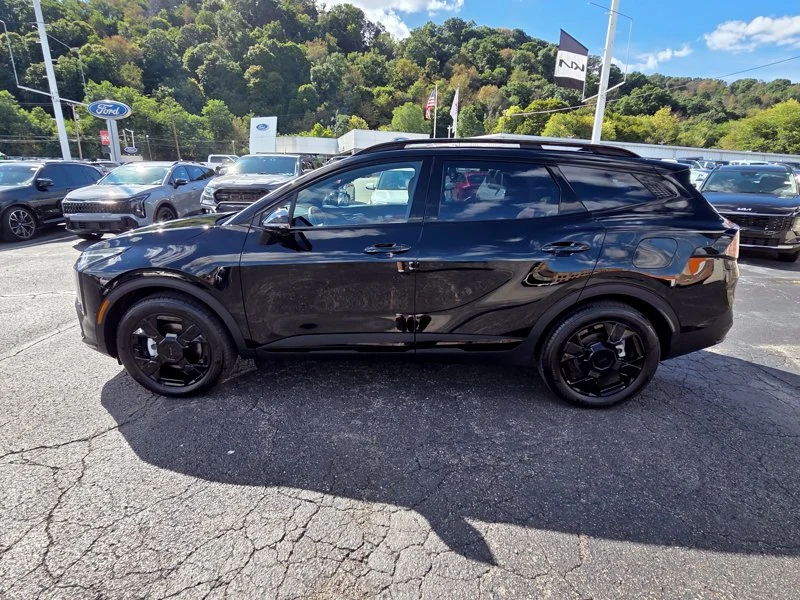 Used 2026 Black Kia X-Line image 4