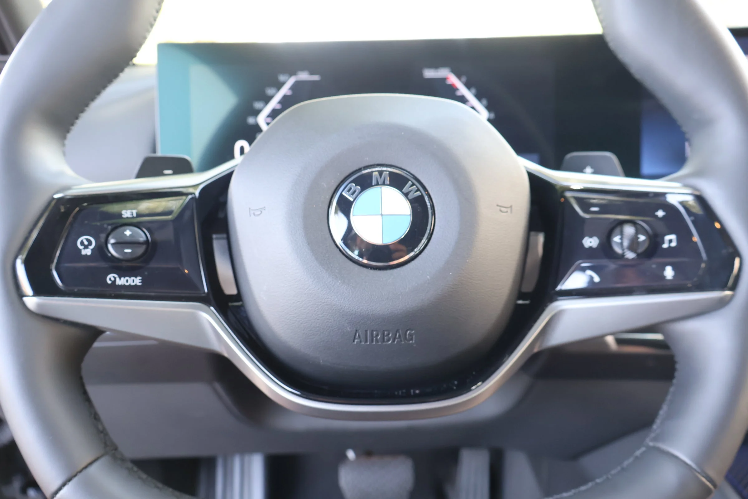 Used 2025 Dark Graphite Metallic BMW 530i image 23