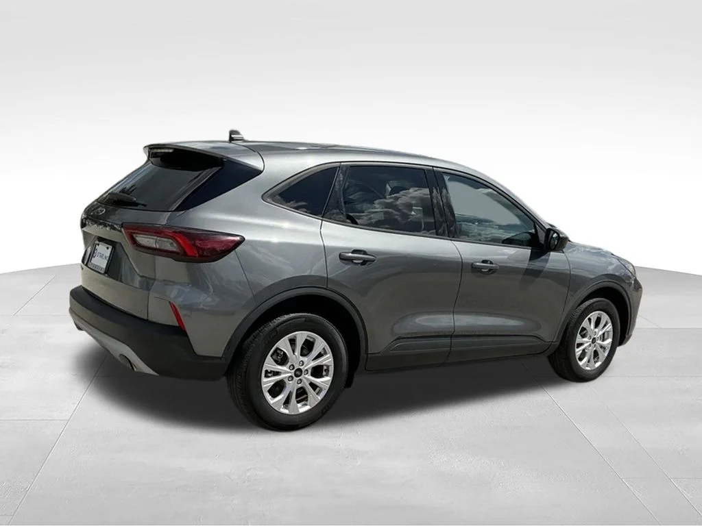 Used 2025 Gray Ford Active image 10