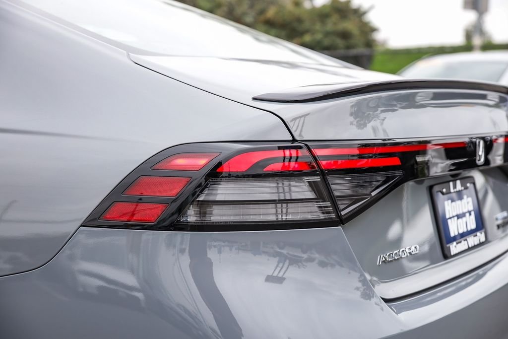 New 2025 Urban Gray Pearl Honda Sport-L image 9