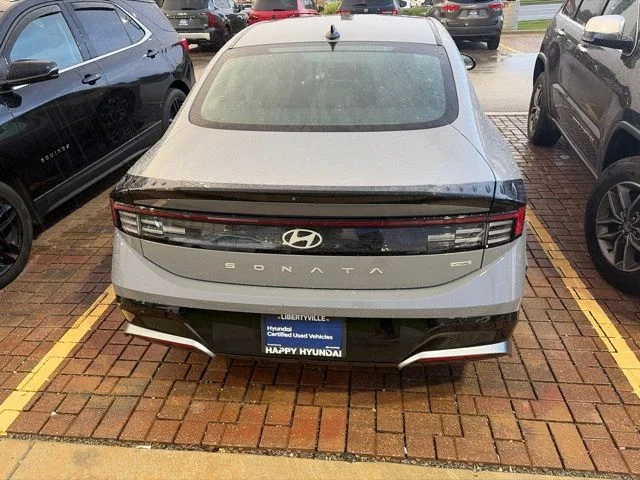 Used 2025 Blue Hyundai SEL image 3