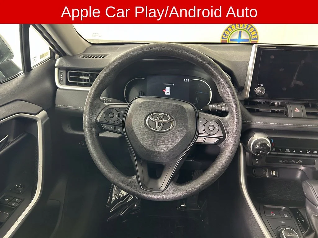 Used 2025 Silver Toyota XLE image 7