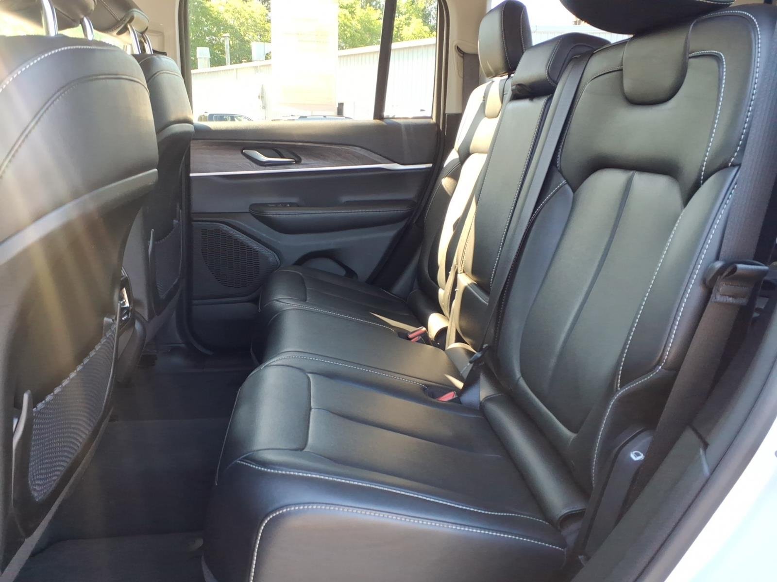 Certified Used 2023 White/off-white Jeep Limited image 18