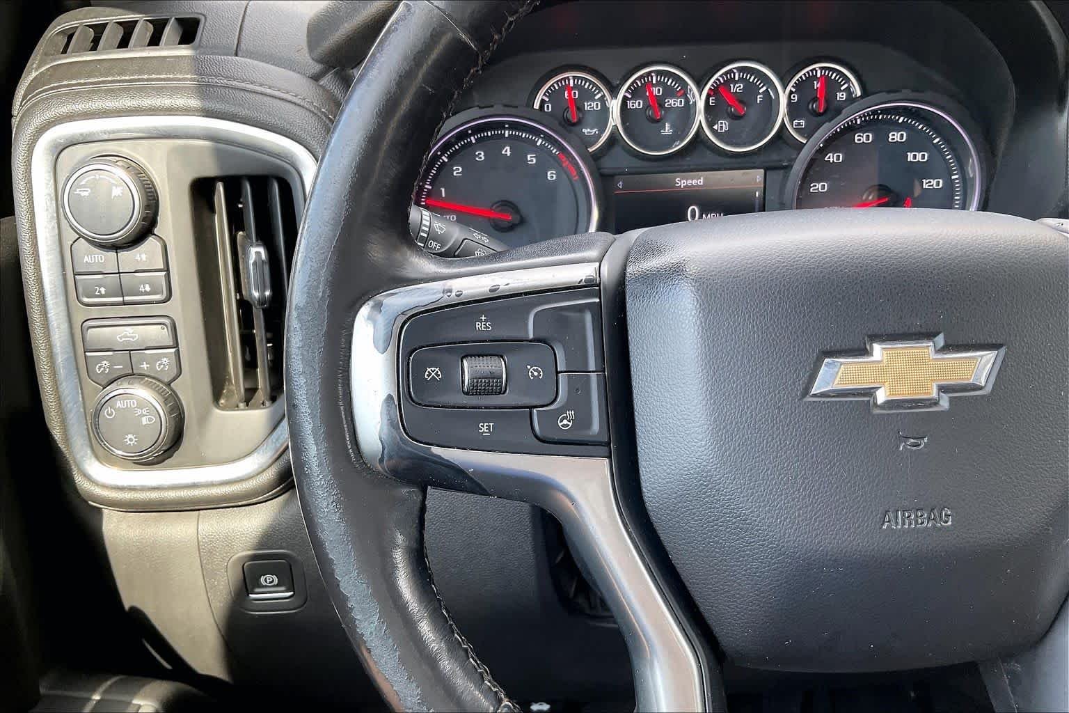 Used 2019 Oakwood Metallic Chevrolet LT image 23