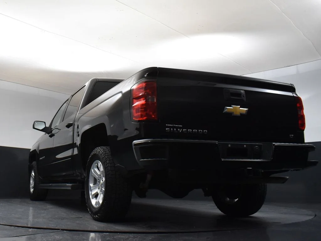 Used 2018 Black Chevrolet LT image 32