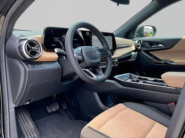 New 2027 Mosaic Black Metallic Chevrolet ACTIV image 8