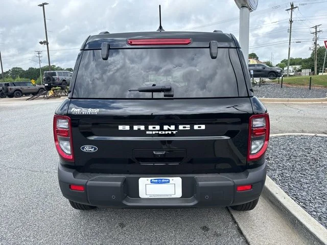 New 2026 Shadow Black Ford Outer Banks® image 9