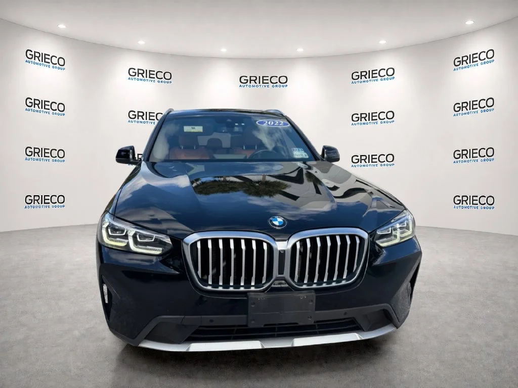 Used 2022 Jet Black BMW xDrive30i image 2