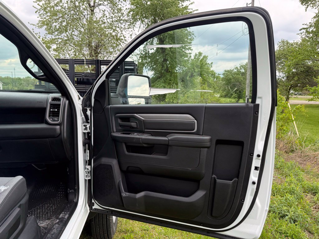 Used 2024 White Ram Tradesman image 46