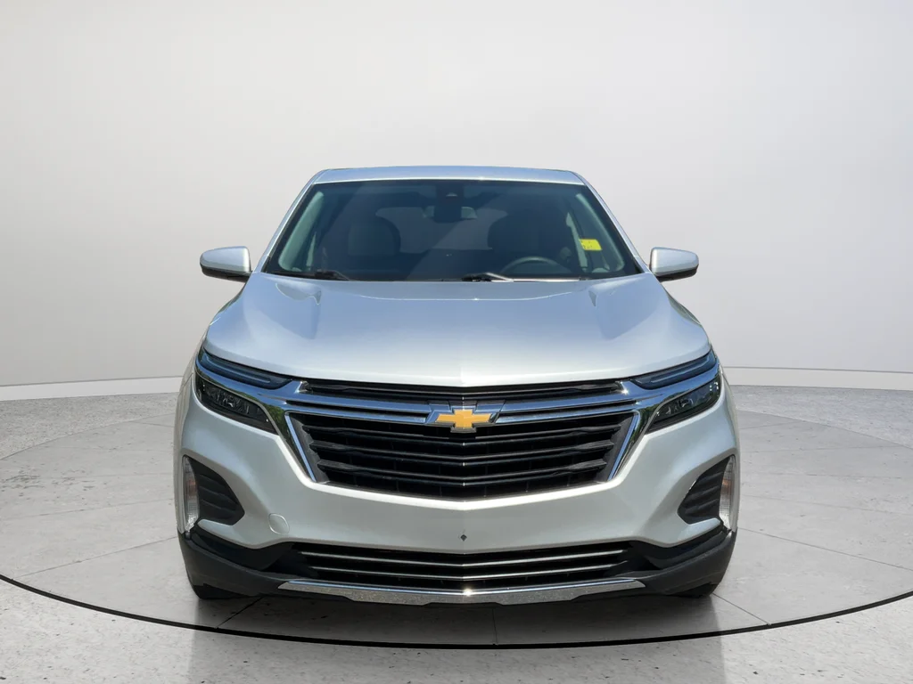 Used 2022 Silver Chevrolet LT image 4