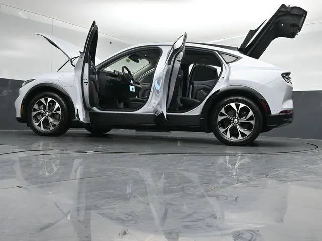 Certified Used 2023 White Metallic Ford Premium image 54