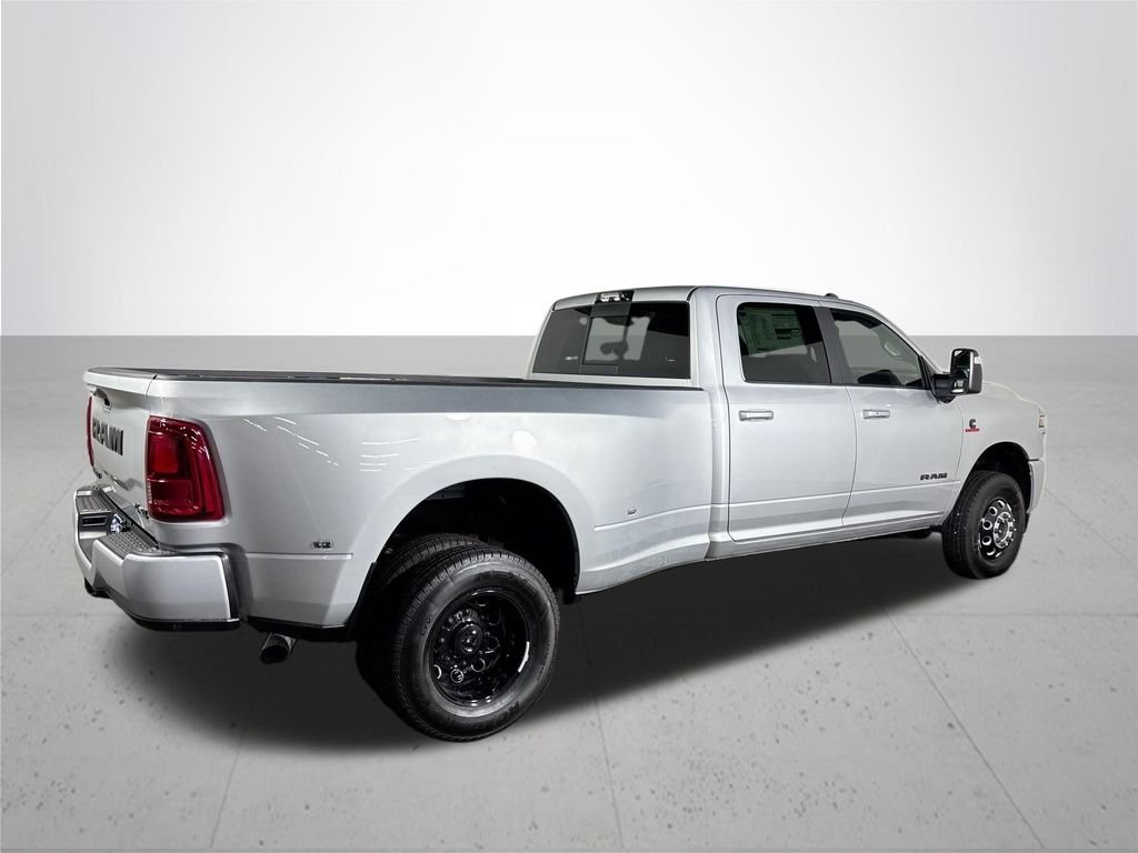 New 2026 Silver-Zynith Exterior Paint RAM Laramie image 6