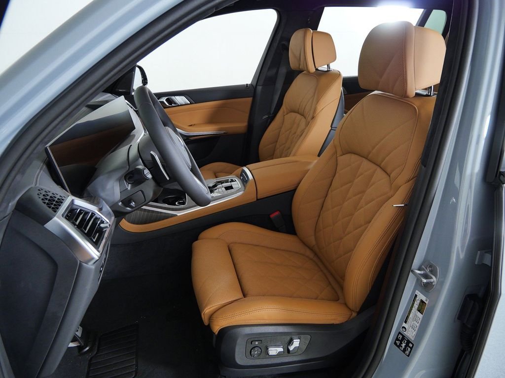 New 2027 Brooklyn Grey Metallic BMW xDrive40i image 33