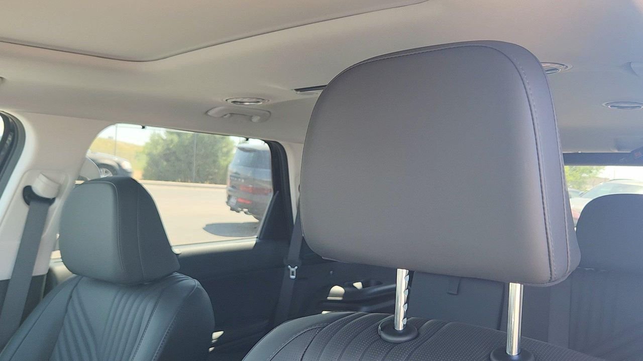 New 2026 Abyss Black Pearl Hyundai SEL Premium 8P image 9
