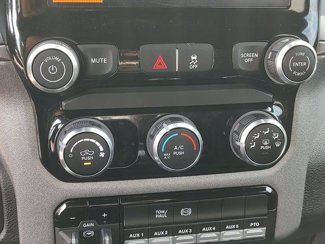 2025 RAM 3500 Chassis Tradesman - Photo 15