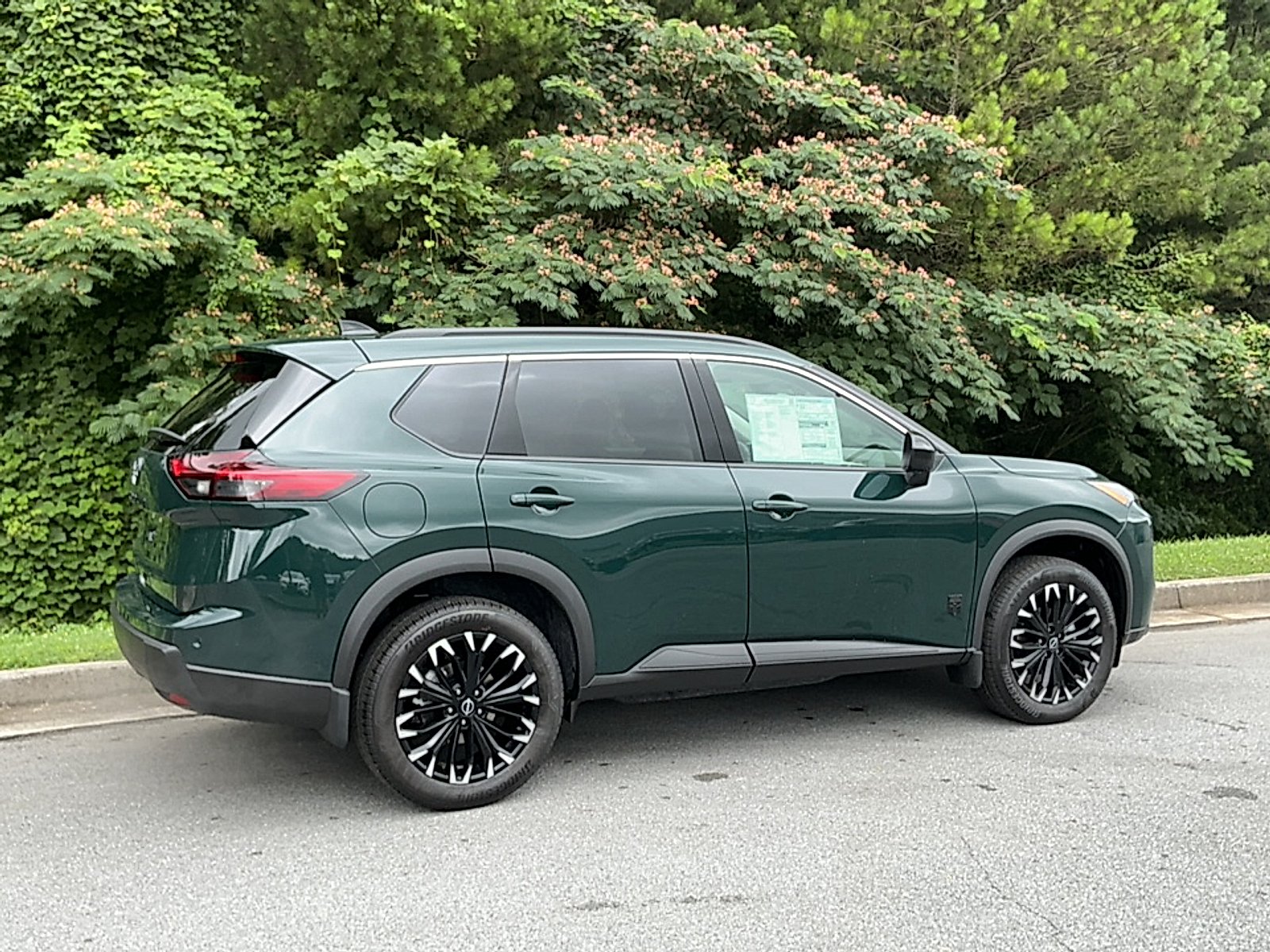 New 2026 Obsidian Green Nissan Dark Armor image 2