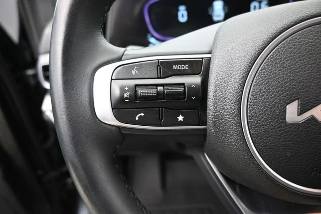 2023 Kia Sportage EX - Photo 21