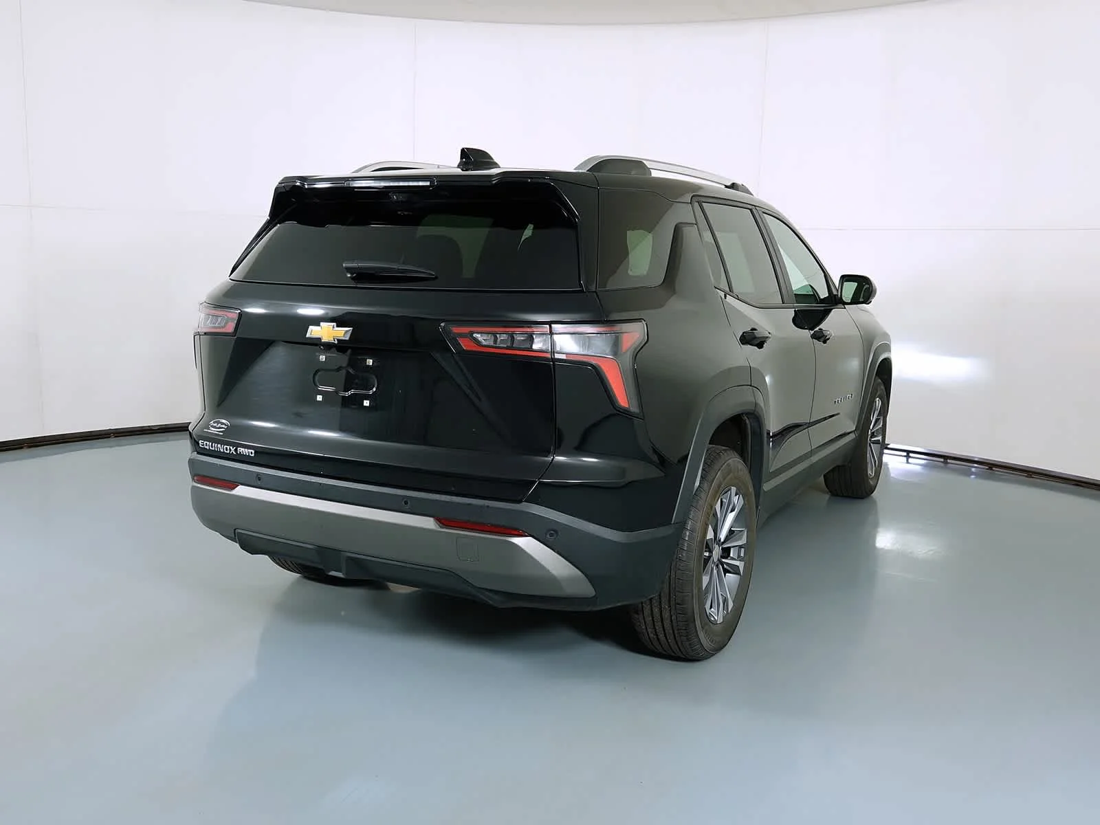 Certified Used 2025 Mosaic Black Metallic Chevrolet AWD LT image 3
