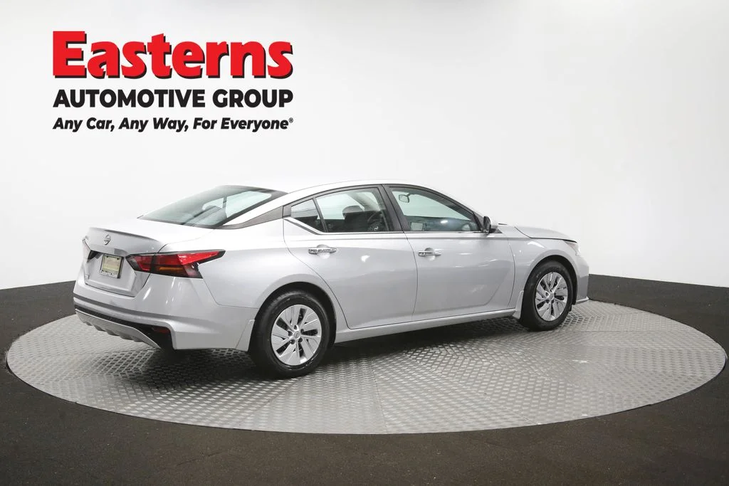Used 2023 Silver Nissan 2.5 S image 40