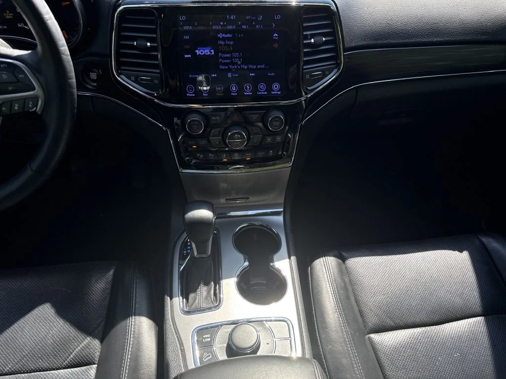 Used 2019 Blue Jeep Limited image 16