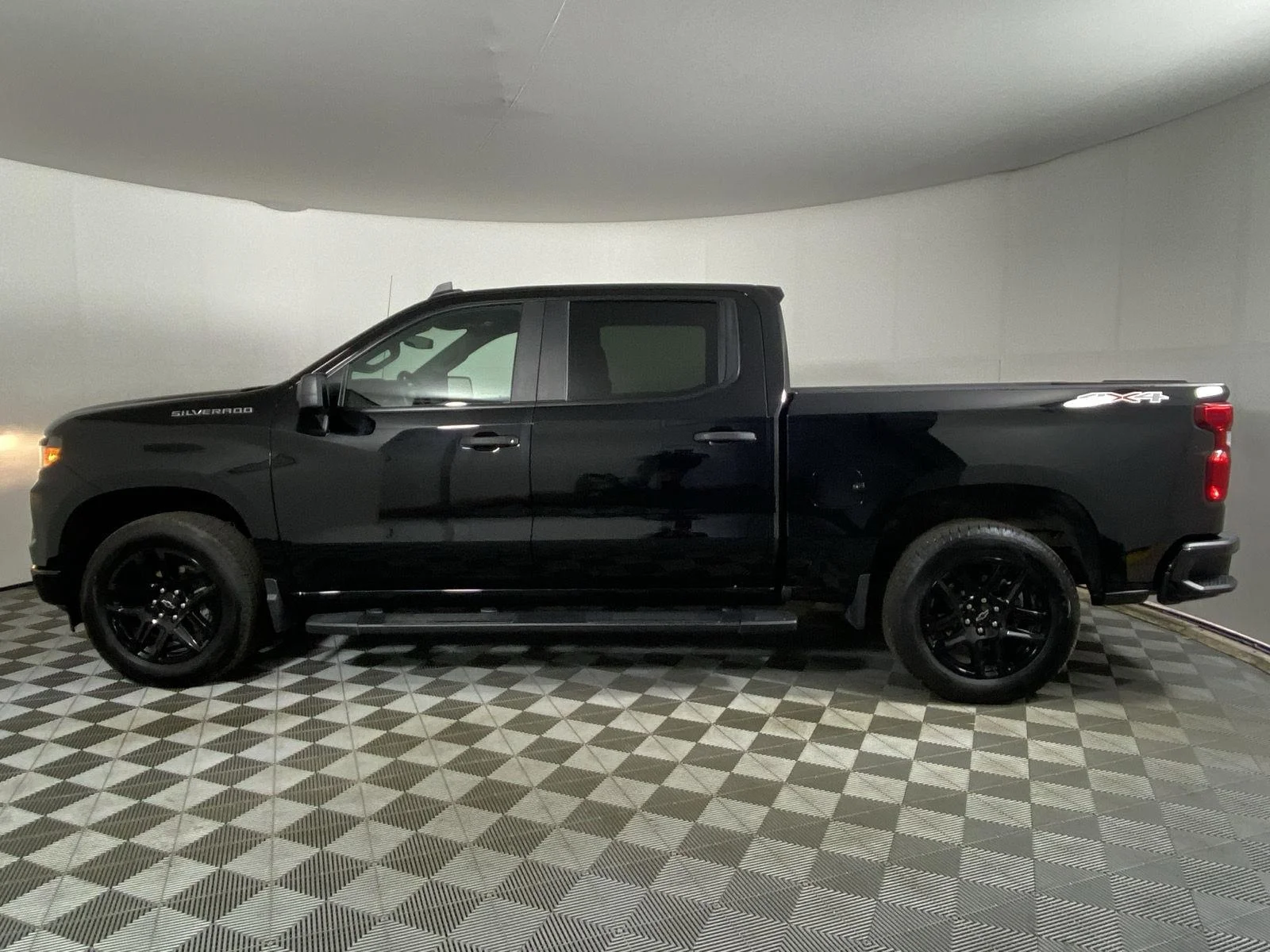 Used 2024 Black Chevrolet Custom image 4