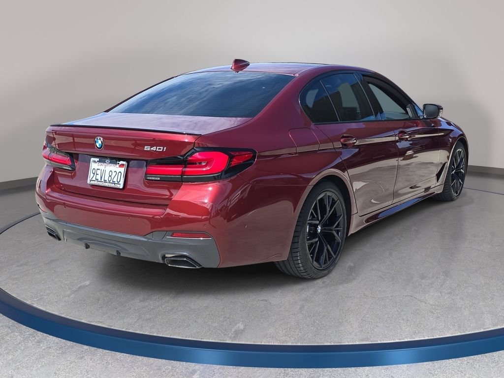 Used 2023 Red BMW 540i image 6