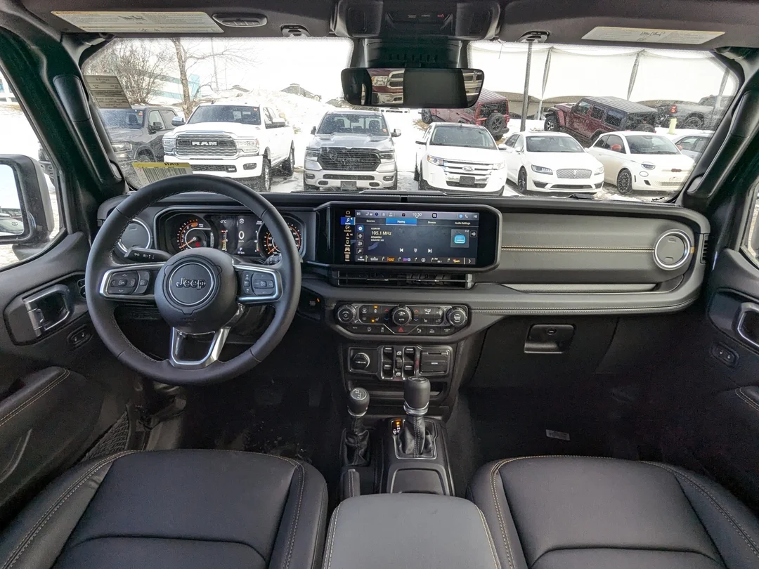 New 2026 Grey Jeep Sahara - - 4x4 - McKinley Leather - Body-Color Top - Alpine Audio - Remote Start & More! image 24