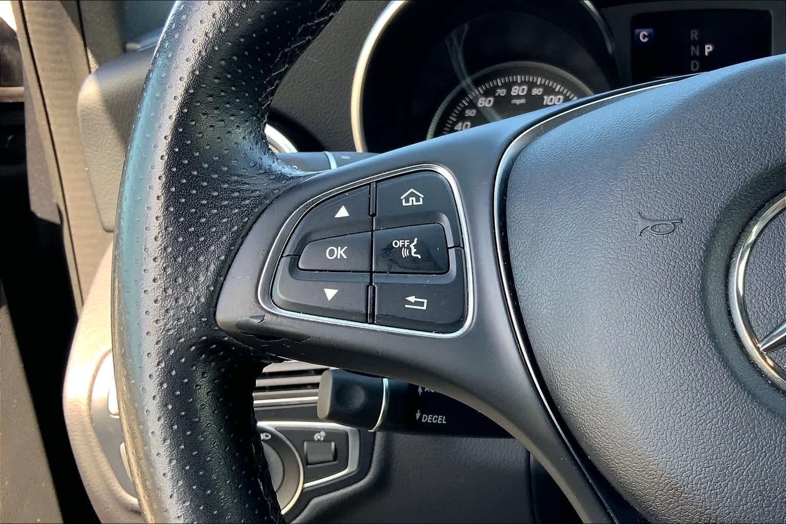 Used 2018 Selenite Grey Metallic Mercedes-Benz C 300 image 21