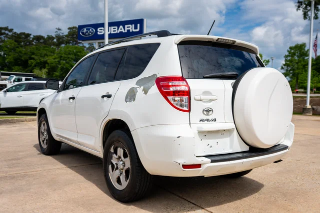 Used 2012 Super White Toyota Base image 5