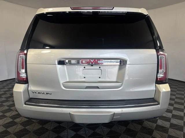 Used 2016 Beige GMC Denali image 25