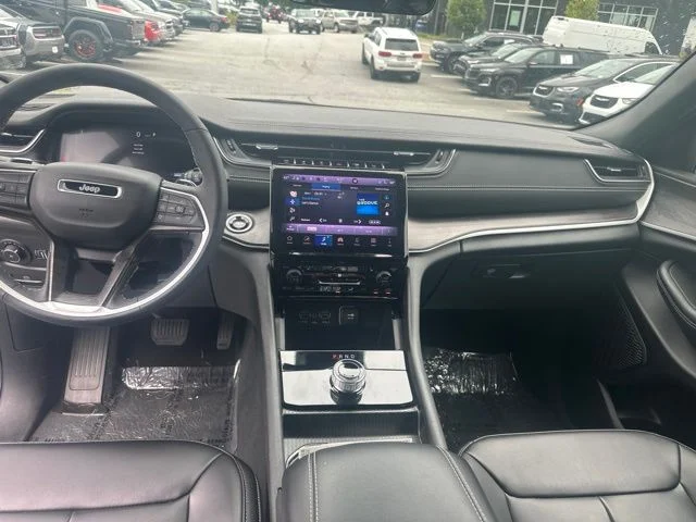 Used 2025 Silver Jeep Limited image 16