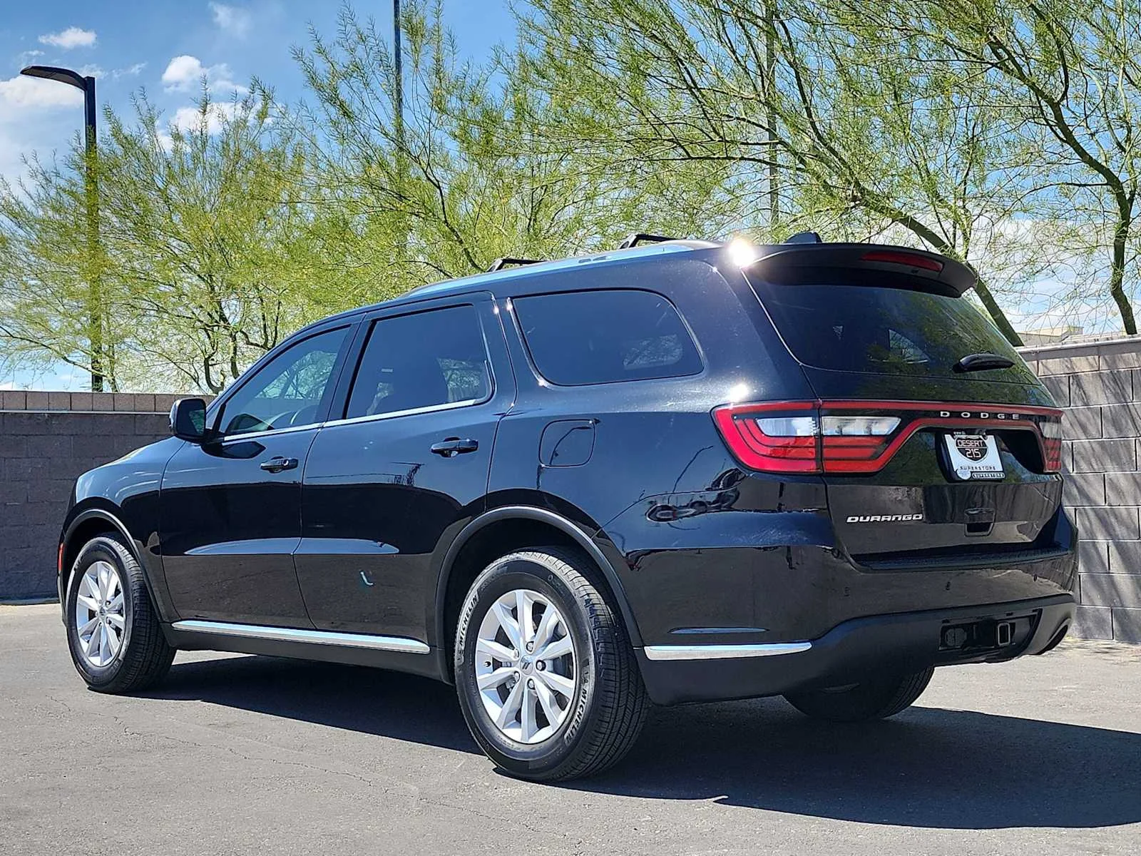 Used 2023 DB Black Clearcoat Dodge SXT Launch Edition image 6
