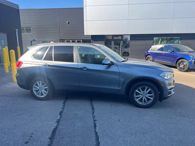 Used 2015 Space Gray Metallic BMW xDrive35i image 2